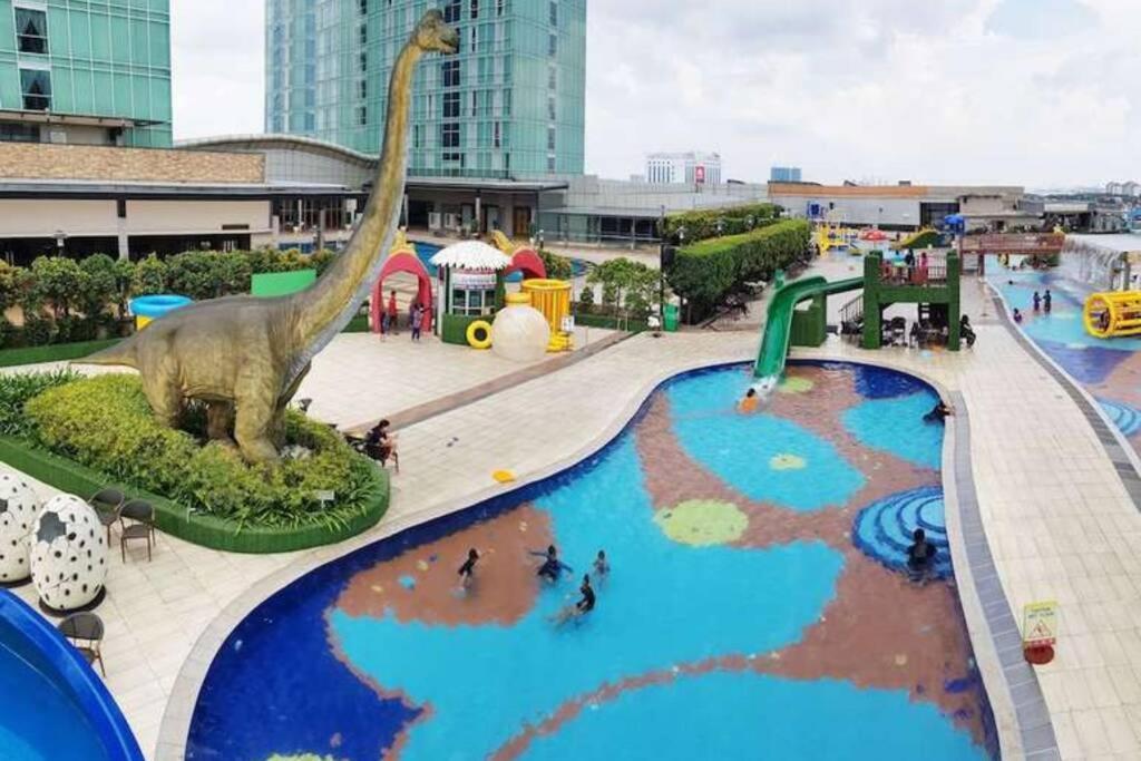 Abhome "Love Suite" #Ksl D'Esplanade #Ksl City Mall #Water Theme Park #Jb Джохор Бахру Екстериор снимка